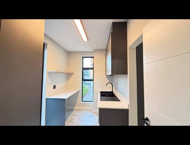 4 BEDROOM HOUSE FOR SALE IN FOUNTAINBROOK ESTATE